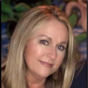 Meet your Posher, April